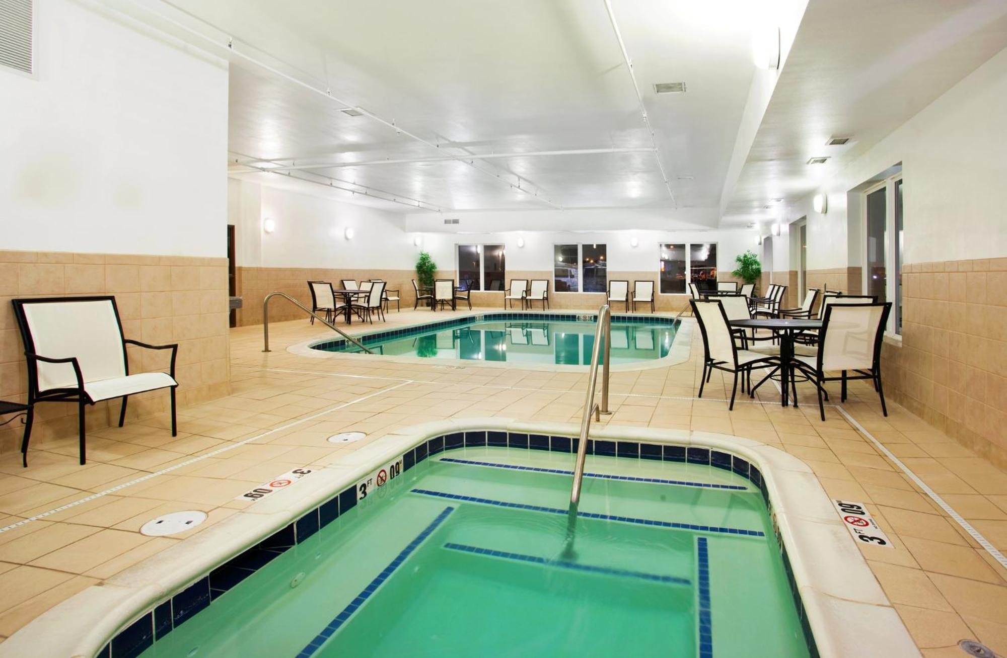 Holiday Inn Express Hotel & Suites Mattoon By Ihg Kültér fotó